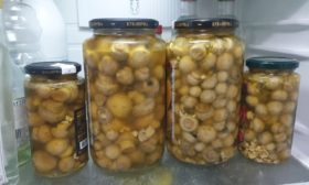 Champignons marinés